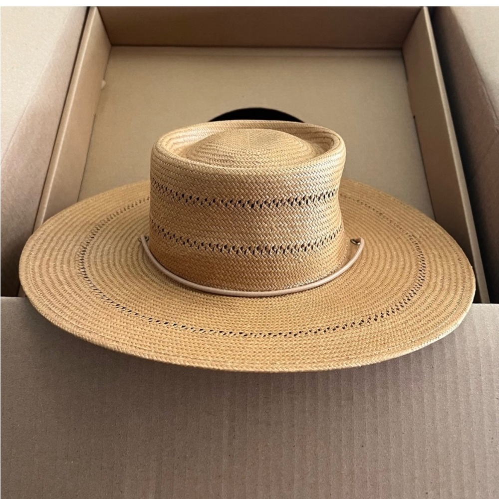 Lack of Color Jacinto Hat in Tan size S/M brand new never worn